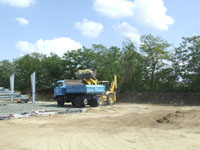 IRODA-, MŰHELY-, ÉS RAKTÁRÉPÜLET TOLNA 6-OS FŐÚT