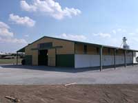 Terménytároló épület terménytisztító berendezéssel Nemesnádudvar